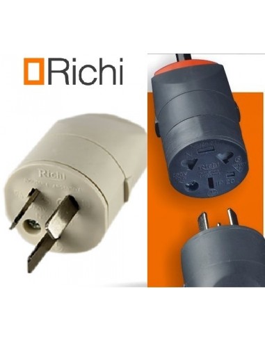 Ficha  Macho     10  Amperes 250 V  "  3 P/ Planas  "   " Richi "